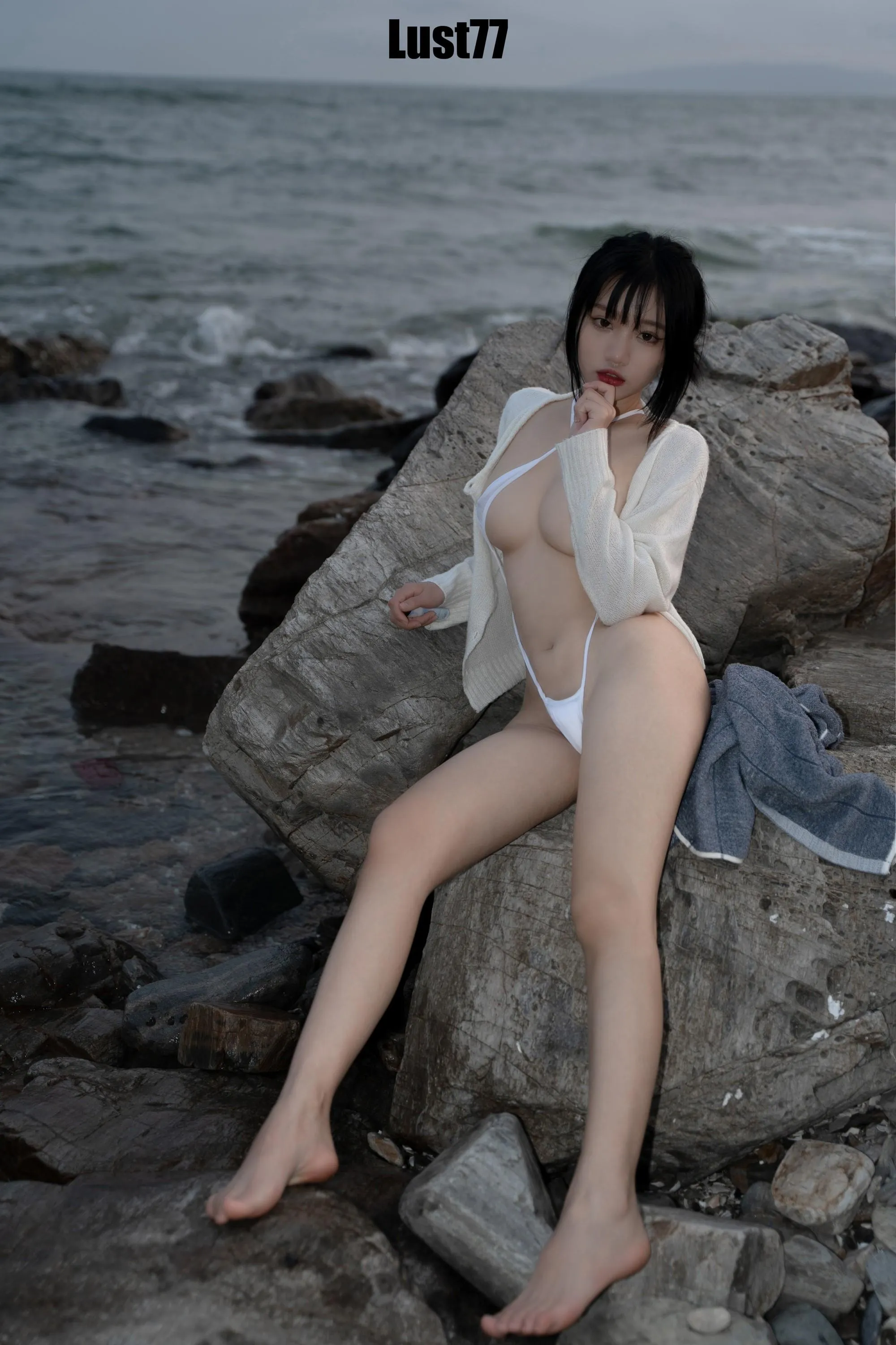 柒柒要乖额 – NO.034 礁石海岸 [52P]插图4